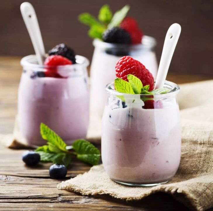 Naravni jogurt